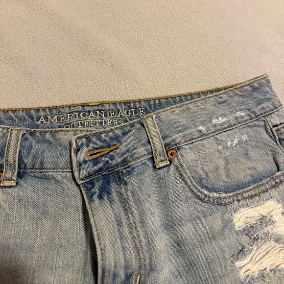 Distressed Light Blue Denim Shorts - Picture 3 of 4